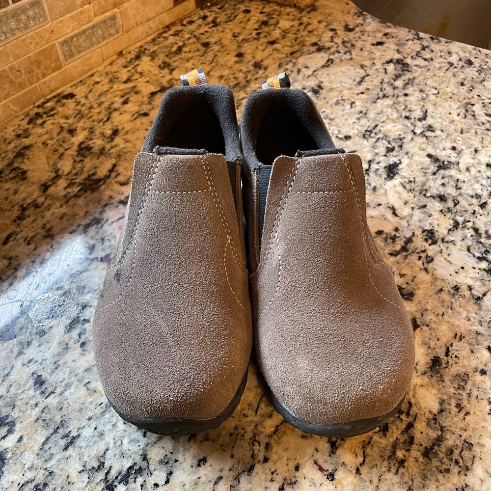 Merrell slip on size 13.5. Never worn